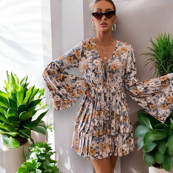 NEW Blush Allover Floral Knot Layered Pleated A-line Dress - Picture 12 of 16